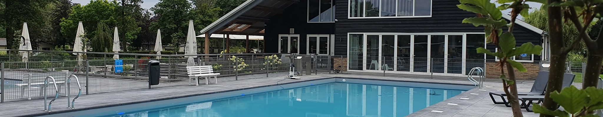 Outdoor heated pool RLV