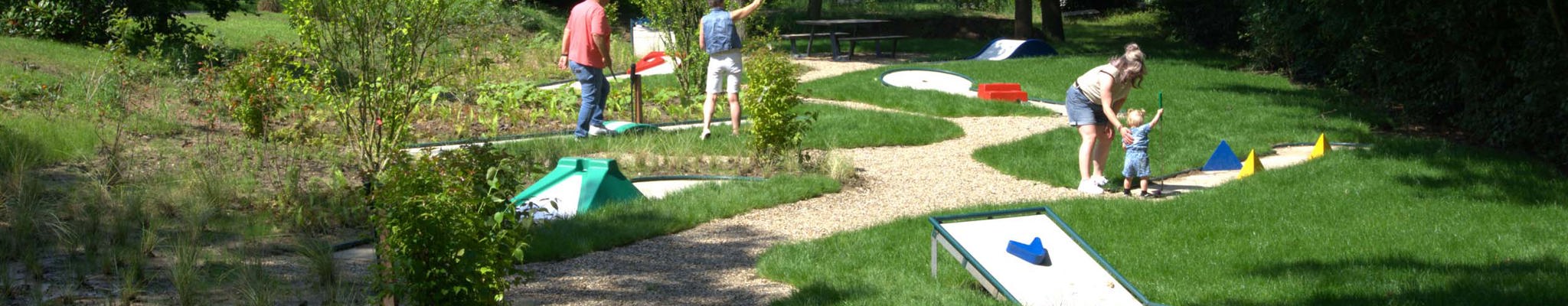 Miniature golf course